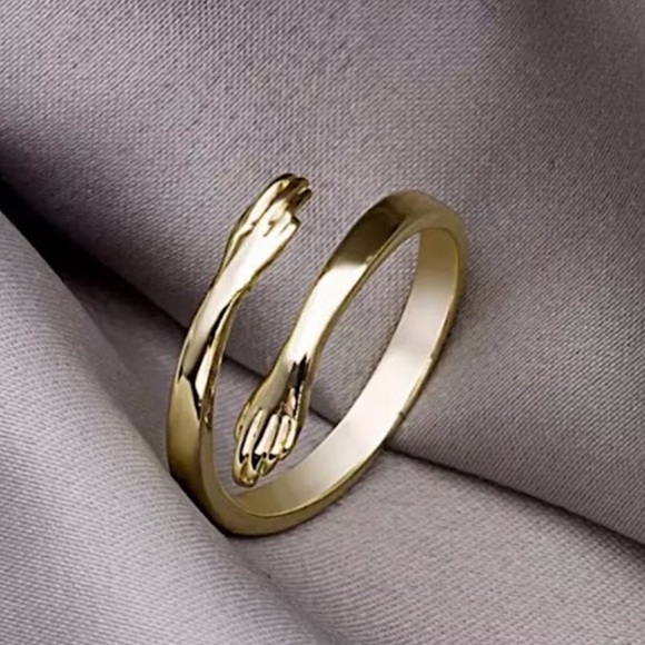 🔵𝟲𝟱%𝗢𝗙𝗙 𝗯𝘂𝗻𝗱𝗹𝗲𝘀 𝟯+🔵 NEW Hugging Arms Adjustable Ring - Picture 7 of 13